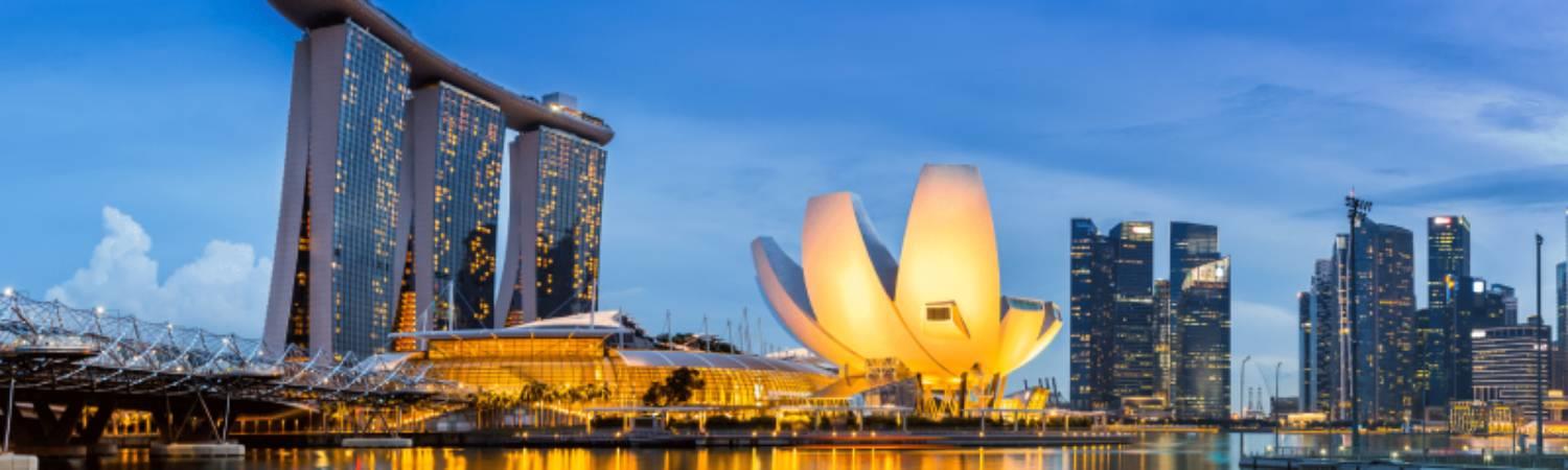 Luxurious Singapore Stays image